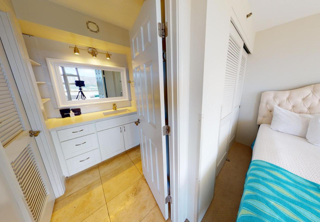 Apartamento Deluxe Studio Near Waikiki Beach - Free Parking & Outdoor Pool