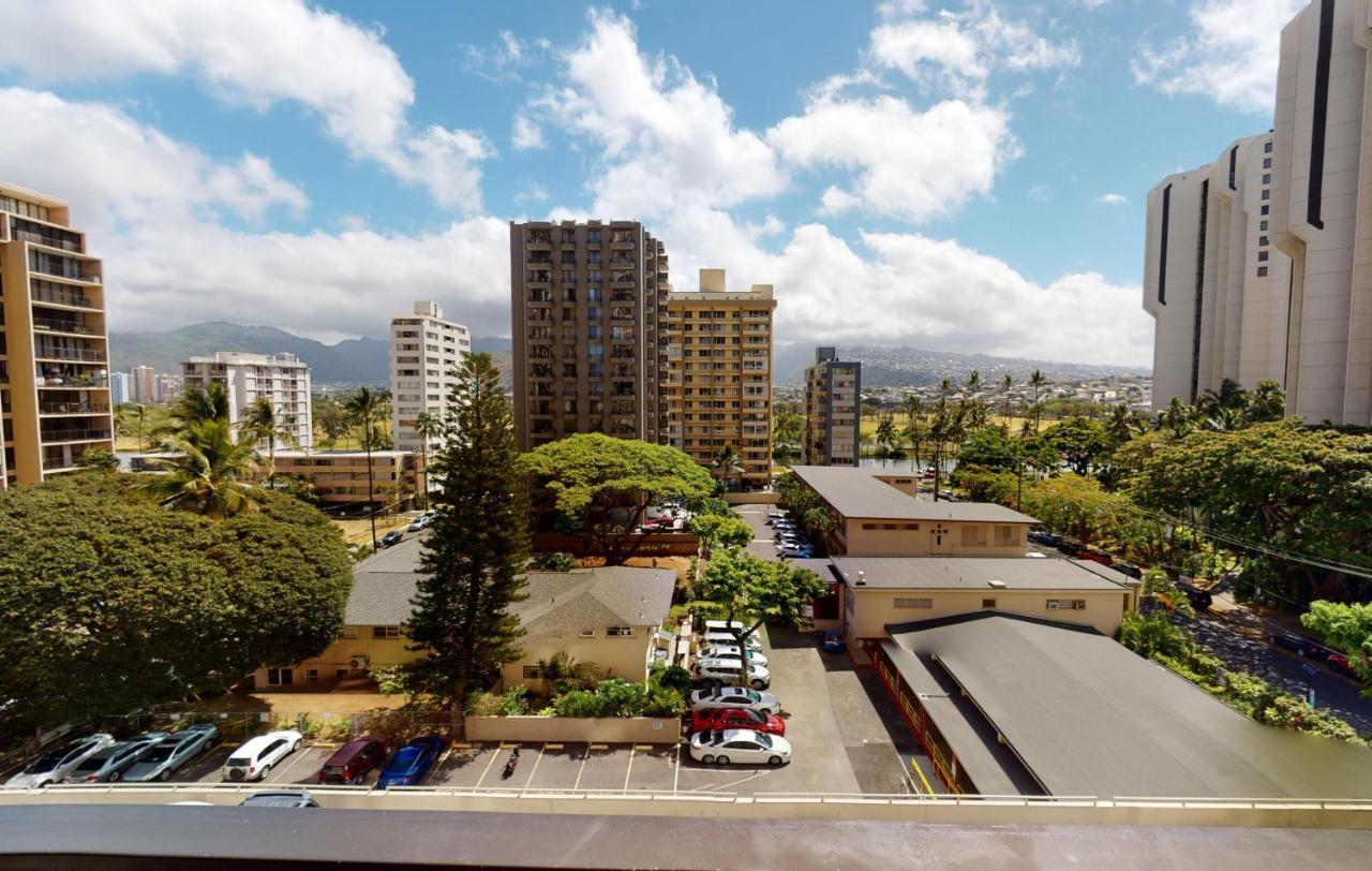 Apartamento Deluxe Studio Near Waikiki Beach - Free Parking & Outdoor Pool Honolulu