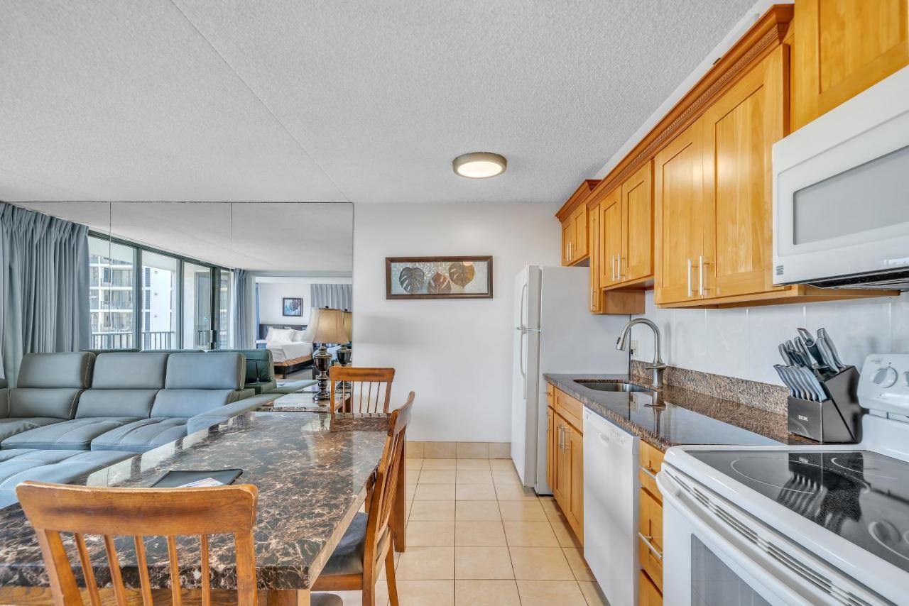 Deluxe Studio Near Waikiki Beach - Free Parking & Outdoor Pool Apartamento Honolulu